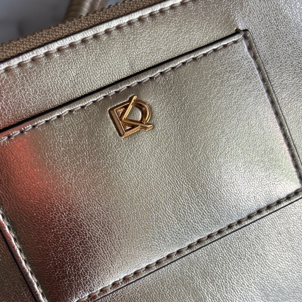 Large Gold Silver Metallic Patchwork Pleated Shou… - image 4